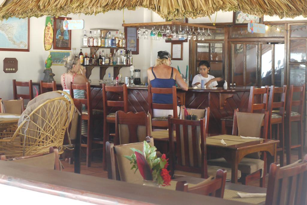 Green Parrot Beach Houses And Resort Placencia Luaran gambar