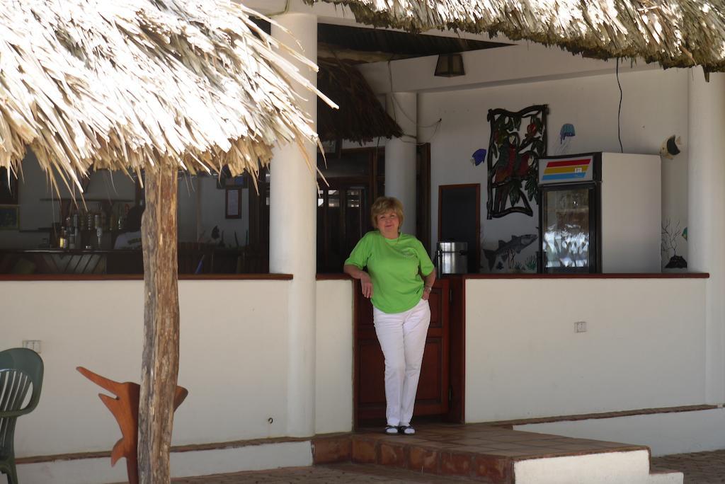 Green Parrot Beach Houses And Resort Placencia Luaran gambar