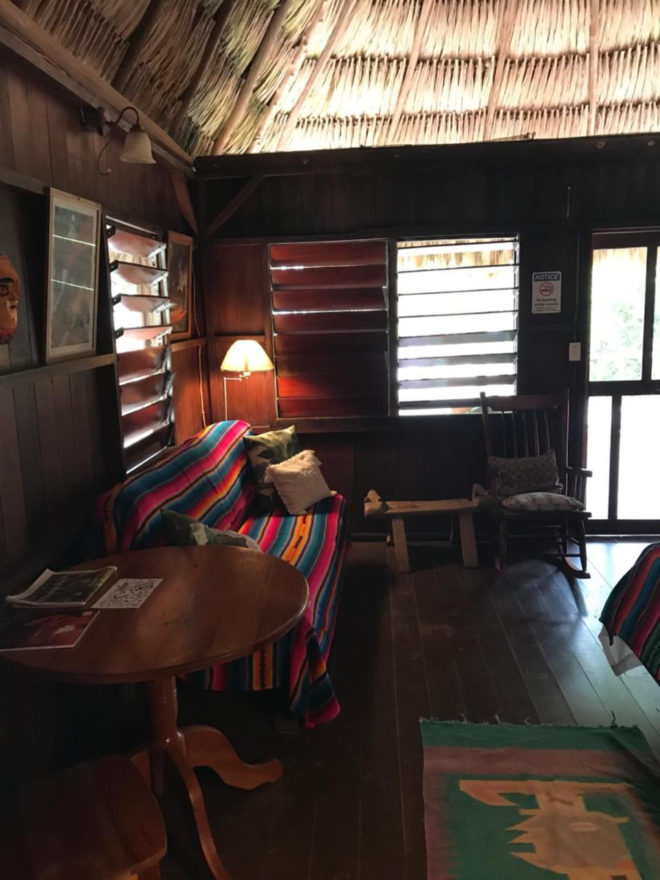 Green Parrot Beach Houses And Resort Placencia Luaran gambar